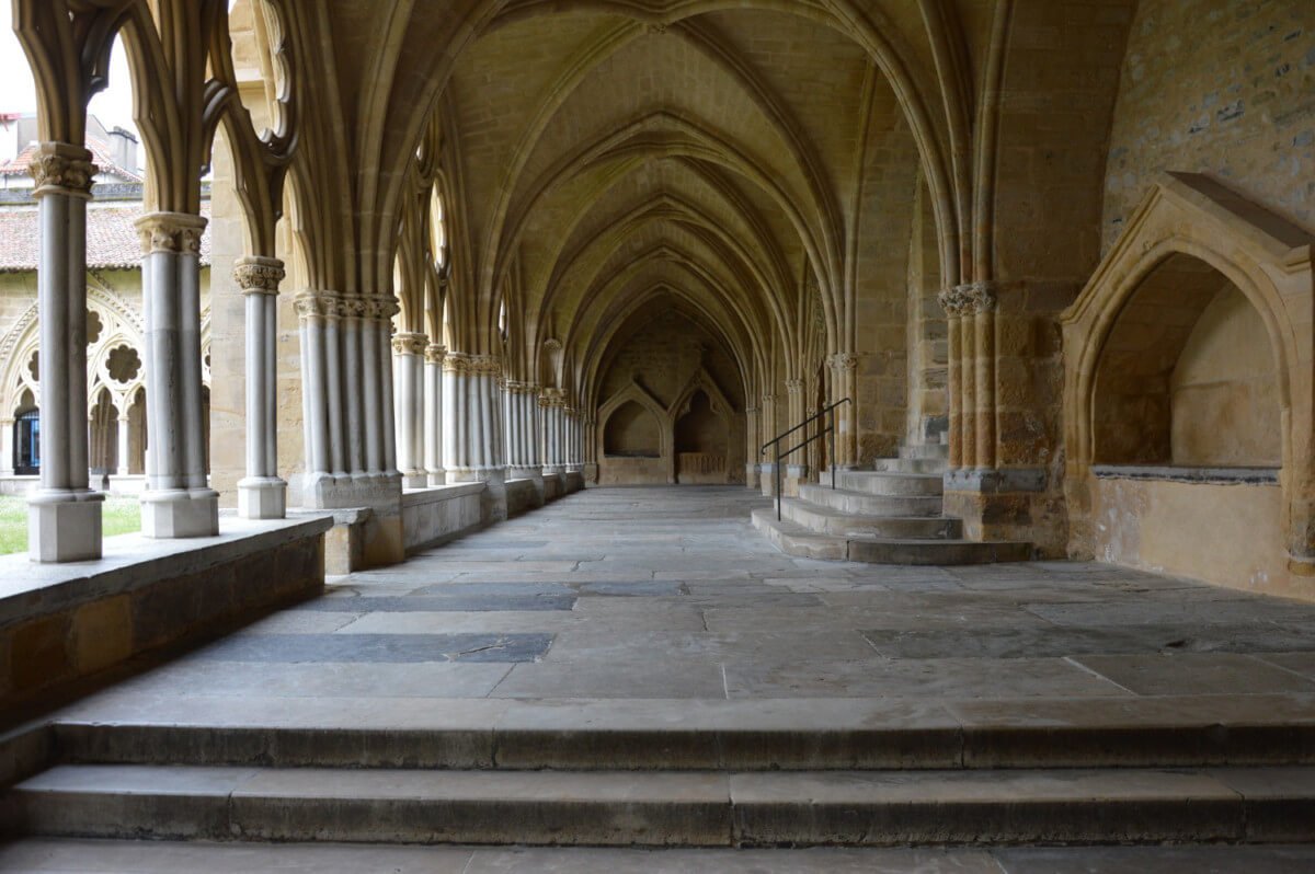 Le cloître de la cathédrale