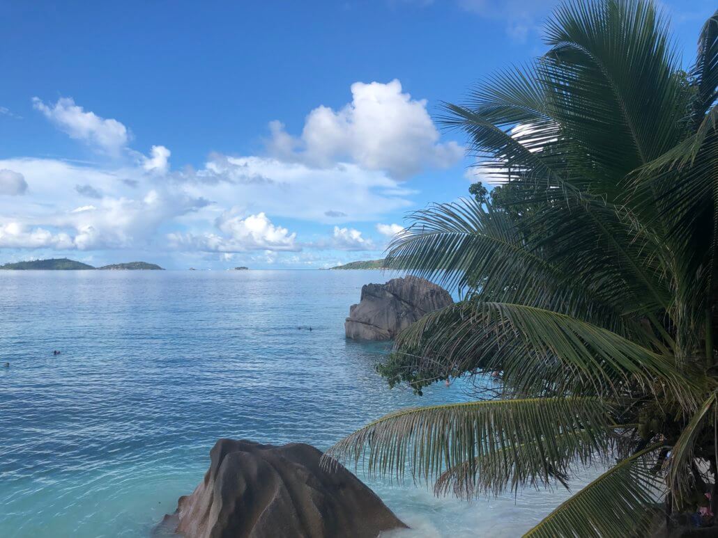 vue depuis les pistes cyclables anse patate Seychelles