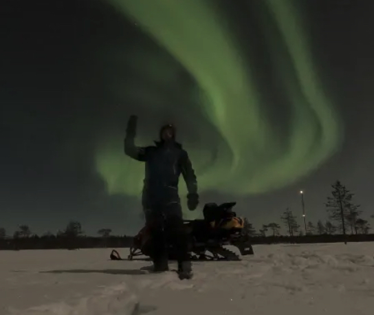 decouverte-aurores-boreales-laponie-guide-francophone