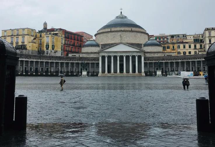 balade-naples-guide-francophone