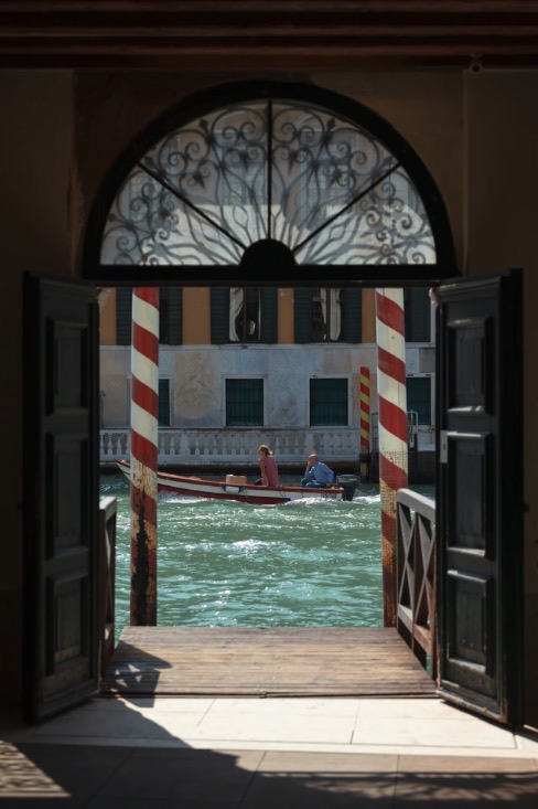 explorer-les-iles-de-venise-en-bateau