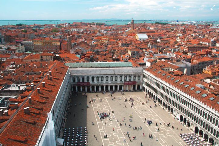 vue-place-san-marco-depuis-palais-des-doges